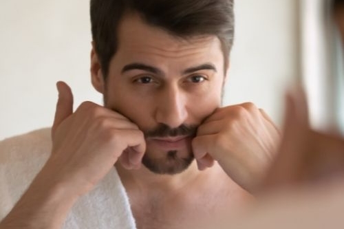 Les bienfaits des huiles naturelles sur la barbe